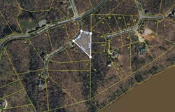 Moonlight Bay Dr, Sparta, TN 38583