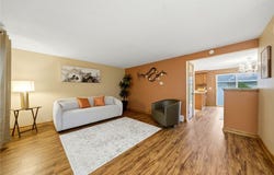 28 Wimbledon Lane, Buffalo, NY 14224