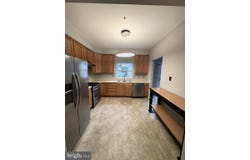 7104 CHICKWEED, CLINTON, MD 20735