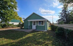 322 N 7th Ave, Sterling, CO 80751