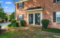 5696 QUINCE Rd, Memphis, TN 38119