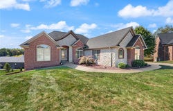 3705 Gracie Court, Floyds Knobs, IN 47119