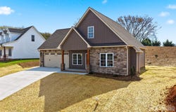 4957 Southview Drive, Hickory, NC 28602