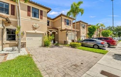 3309 W 91st Ter, Hialeah, FL 33018