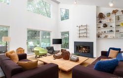 25 Old Squiretown Rd, Hampton Bays, NY 11946