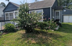 18 W Delta Street, Aurora, MO 65605