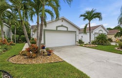 5253 Whitten Dr, NAPLES, FL 34104