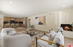 11268 Dona Lola Dr, Studio City, CA 91604