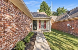 6500 Bentley Cove, Horn Lake, MS 38637