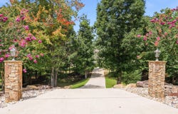 1625 River Bluffs Drive, Jasper, TN 37347