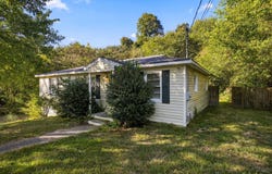 700 27th Ct NE, Birmingham, AL 35215
