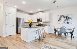 2824 Saratoga Lake View, Decatur, GA 30034