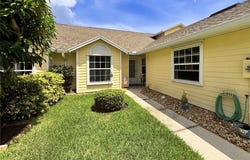 492 6th Manor, Vero Beach, FL 32962