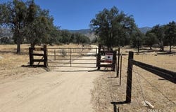 17257 Thompson Canyon Rd, Caliente, CA 93518