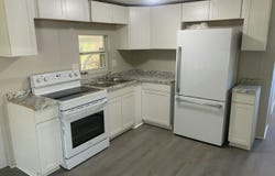 4 Crest Ave, Mount Dora, FL 32757