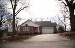 460 Bethel Avenue, Mammoth Spring, AR 72554