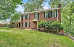 4149 Toddsbury Dr, Vinton, VA 24179