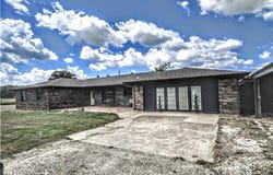 112416 S 4730 RD, Muldrow, OK 74948