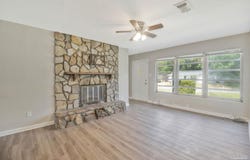 911 Springbrook Ave, Pensacola, FL 32505