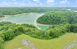 33 Peninsula, Jamestown, KY 42629