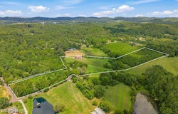 427 Hardin Rd, Kodak, TN 37764