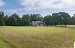 31456 Greenberg Drive, Edwards, MO 65326