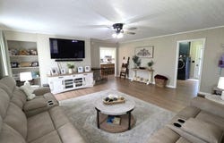 3985 Hwy 641S, PARIS, TN 38242
