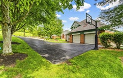 5 Medbery Drive, Coshocton, OH 43812