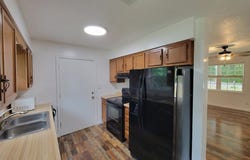 2205 Lone Oak, PARIS, TN 38242