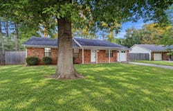 2301 Carywood Dr, Bryant, AR 72022