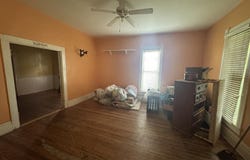 512 Pine ST W, Fitzgerald, GA 31750