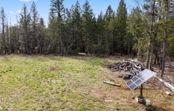 522 Jackadel Lane, Cave Junction, OR 97523