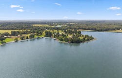 7581 E Lake Drive, Murchison, TX 75778
