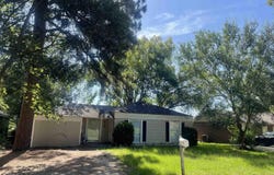 945 Guam Street, Wake Village, TX 75501