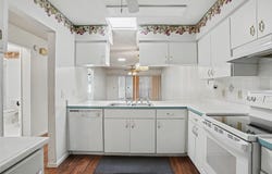 1525 OAKVIEW Circle SE, WINTER HAVEN, FL 33880