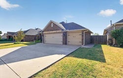 1809 Mead Lane, Moore, OK 73170