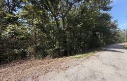 Bucker Road, Tornado, WV 25202