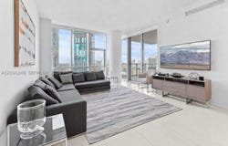 851 NE 1st Ave, Miami, FL 33132