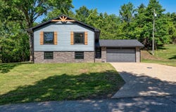 618 Jay Dr, Gallipolis, OH 45631