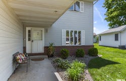 29 HOLLYBROOK Drive, Springfield, IL 62702