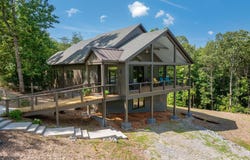 109 Bumsa Place, Pickens, SC 29671