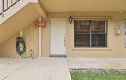 2655 W 67th Pl, Hialeah, FL 33016