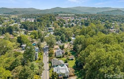 541 W Probart Street, Brevard, NC 28712