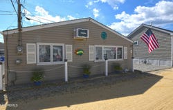 31 E Sandpiper Way, Lavallette, NJ 08735