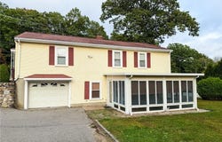 411 Mendon Road, Woonsocket, RI 02895