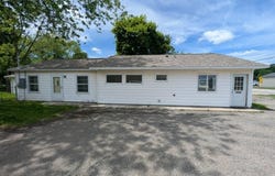 1232 E Superior Street, Alma, MI 48801