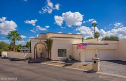 8564 N Arnold Palmer Drive, Tucson, AZ 85742