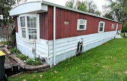 6 Roundtable Dr, Belle Vernon, PA 15012