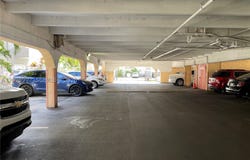 1055 W 77th St, Hialeah, FL 33014