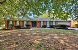 1526 Beckett Drive, Murray, KY 42071